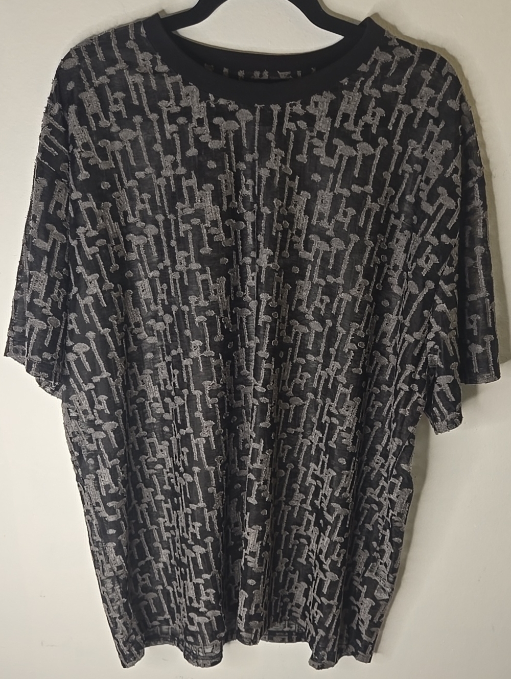 Forever 21 Men's Black Patterned Short-Sleeve Shirt